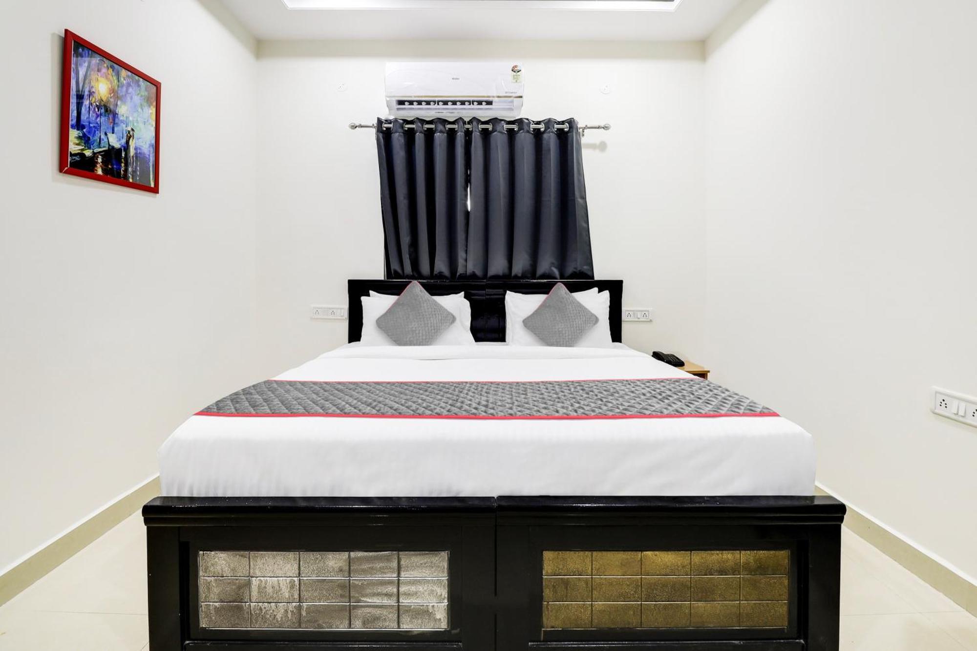 Super Townhouse De Alphabet Hotel Kukatpally Nexus Mall Hyderabad Esterno foto