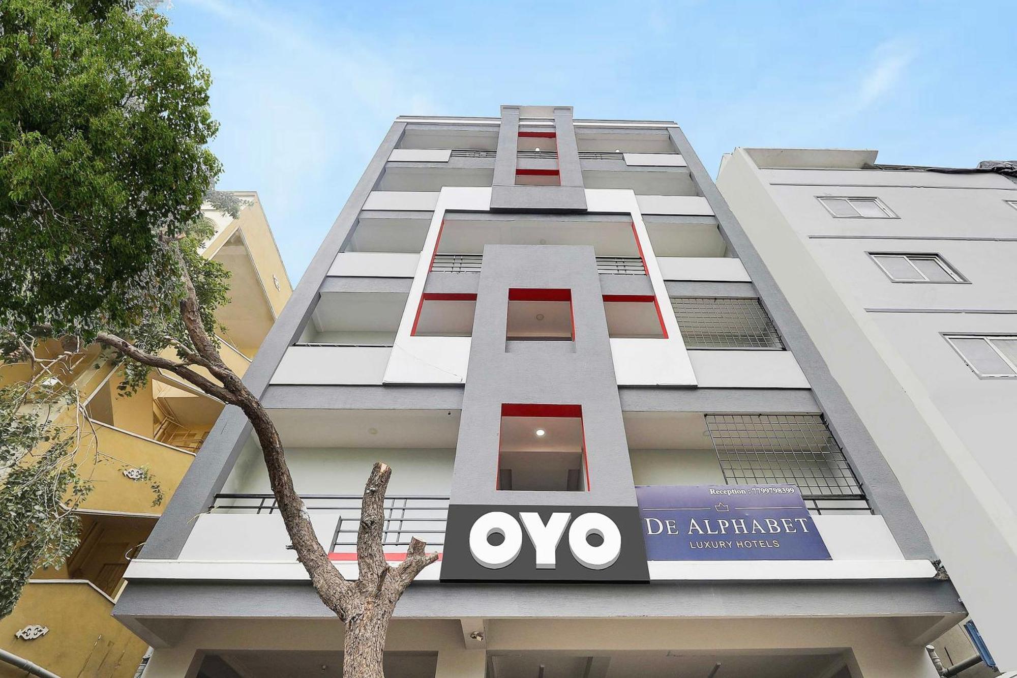 Super Townhouse De Alphabet Hotel Kukatpally Nexus Mall Hyderabad Esterno foto